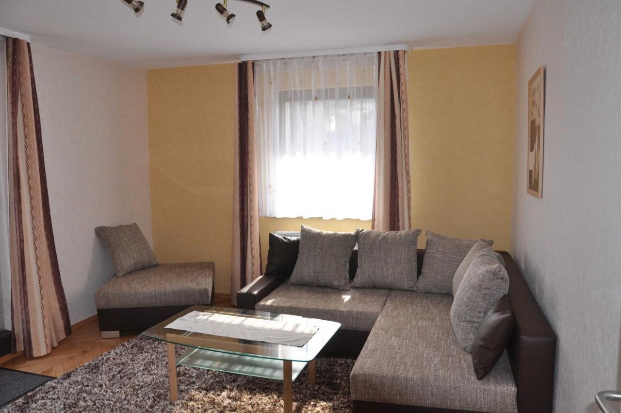 Ferienwohnung Vollert Obersulm Bagian luar foto